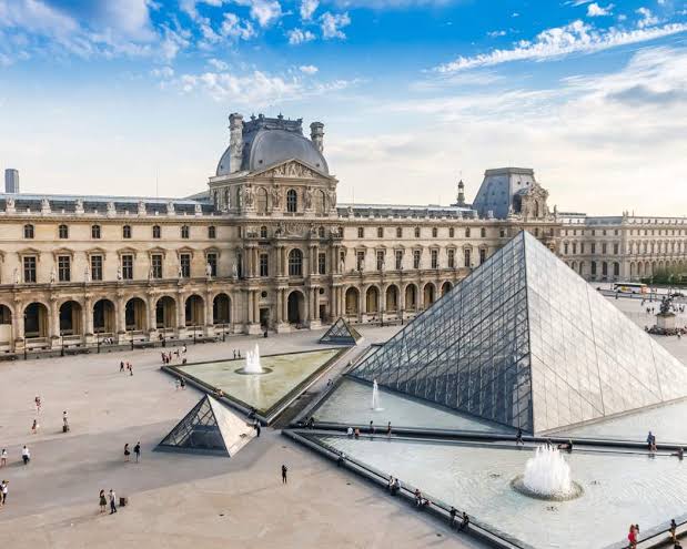 El Museo del Louvre renovó la estrategia digital con Accenture Interactive